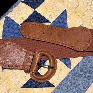 Brown  women’s stretch  belt